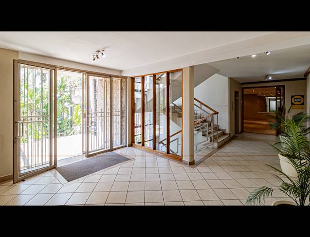 236M² OFFICE TO LET IN FERNDALE